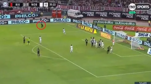 Gran tiro libre de Cristian Ferreira.