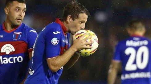 Tigre se enfrenta a Estudiantes de Buenos Aires en su primer partido por Copa Argentina.