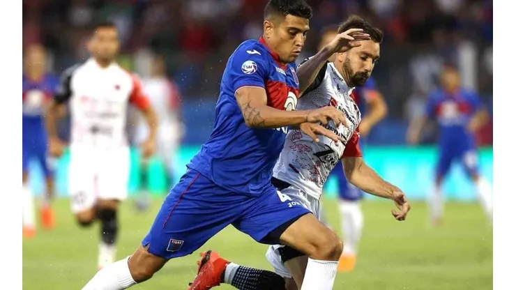 Tigre vs Estudiantes de Buenos Aires por la Copa Argentina.