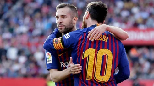 Foto de Lionel Messi junto a Jordi Alba.