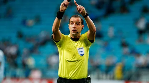 Árbitro confirmado: el riguroso silbato que dirigirá las acciones entre Caracas y Melgar