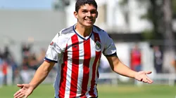 Lo llamaron "gordito" y ahora es la gran promesa de Chivas