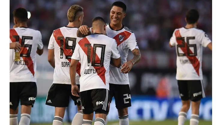 No podemos más: Quintero festejó su golazo a Racing sacando la lengua como Benedetto