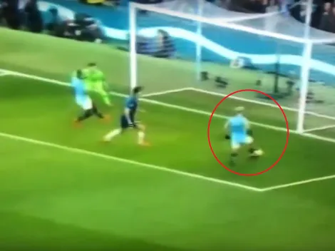 No fueron todas buenas: Agüero se perdió el gol más fácil de todos