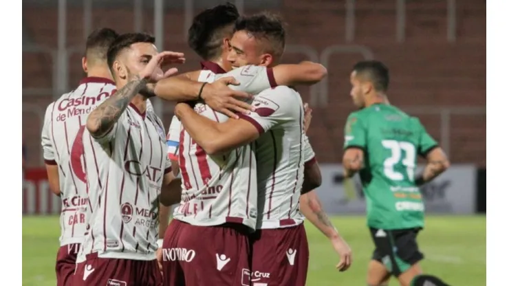 Godoy Cruz vs San Martín Tucumán por la Superliga.