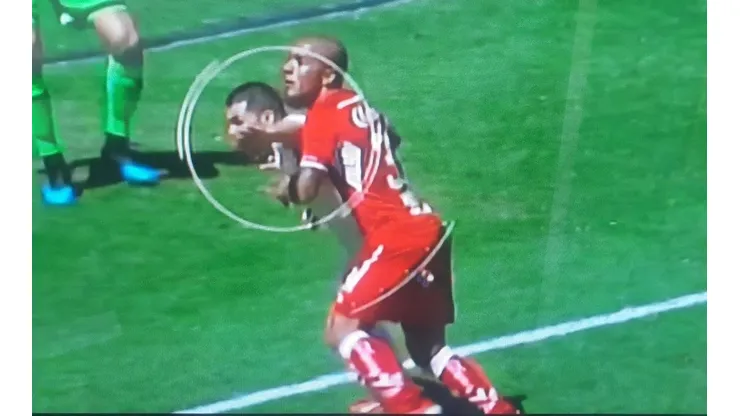 A Gigliotti le anularon mal su primer gol en Toluca por culpa de Maidana