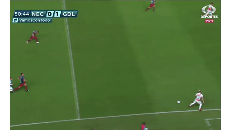 De ahí arrancó Fernández en el primer gol.