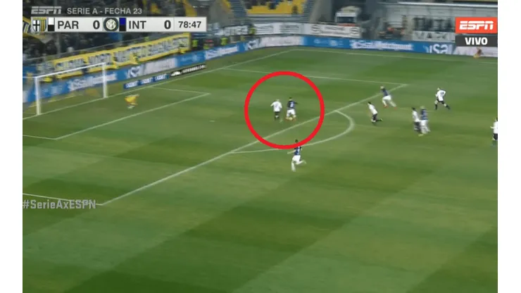 Enorme definición de Lautaro Martínez.
