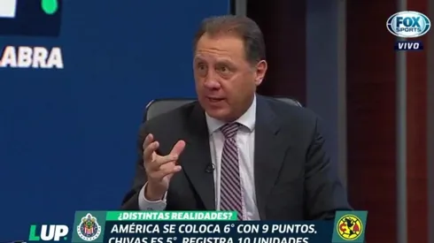 Alex Aguinaga analizó el presente de Chivas.