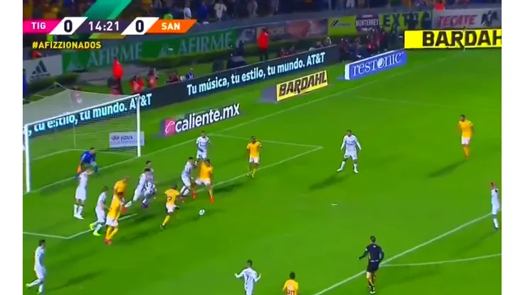 Enner Valencia abrió el marcador.