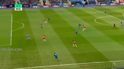 Enorme pase del 'Pulpo'.