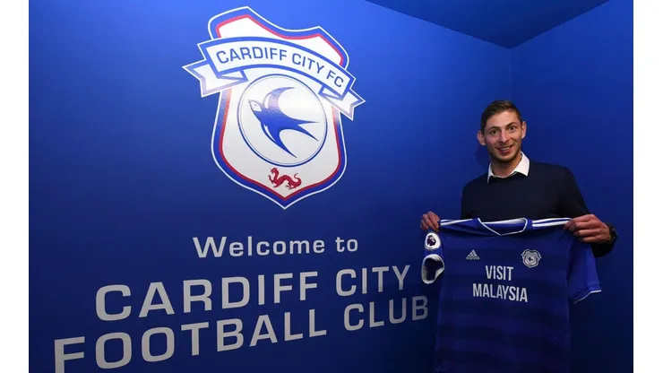 Emiliano Sala en su presentación en Cardiff.