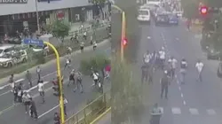 Lamentable: Barras de Alianza y de Universitario se enfrentaron