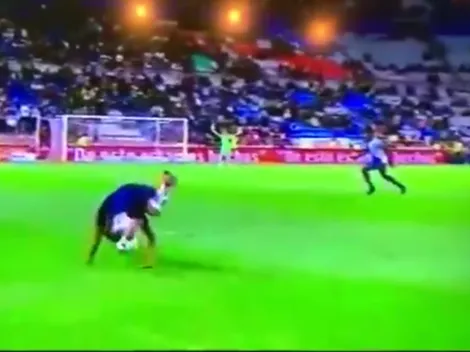 Esto es Pumas hoy: Brian Figueroa llevaba la pelota para empatar el partido, pero se cayó solo