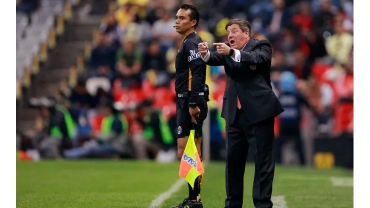 El Piojo Herrera explotó de bronca contra Ramos Rizo.