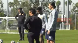 En la primera charla entre Guillermo y Zlatan, fue el sueco el que dio la lección