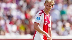 Barcelona viaja a cerrar hoy el fichaje multimillonario de De Jong