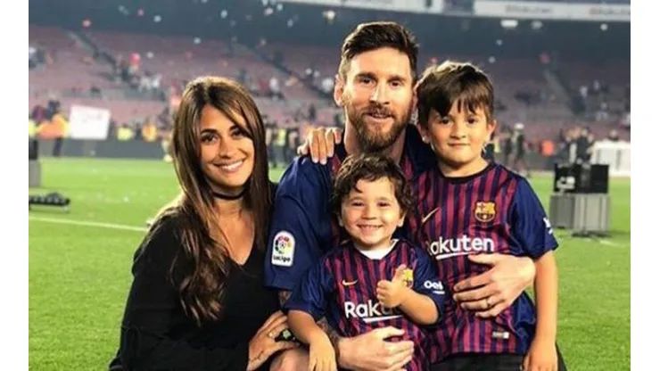 Foto de Antonella Roccuzzo junto a Lionel Messi.