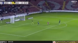 Dorados decretó el triunfo con un insólito blooper de la defensa del Querétaro.