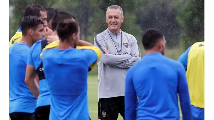 Cuatro jugadores más dejarán Boca y Gustavo Alfaro ya lo sabe