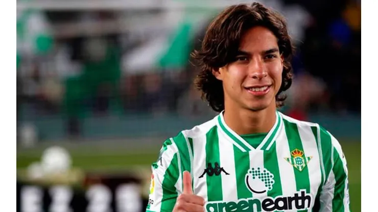 En Ajax están decepcionados por no haber fichado a Diego Lainez