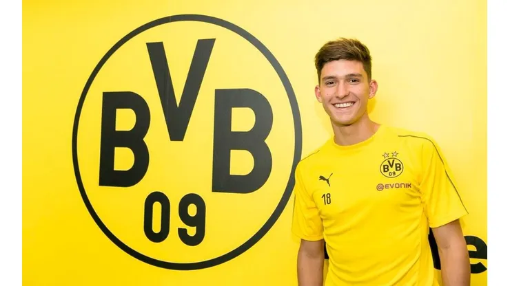 Pasó un día en el Borussia Dortmund y Balerdi ya ganó su primera batalla