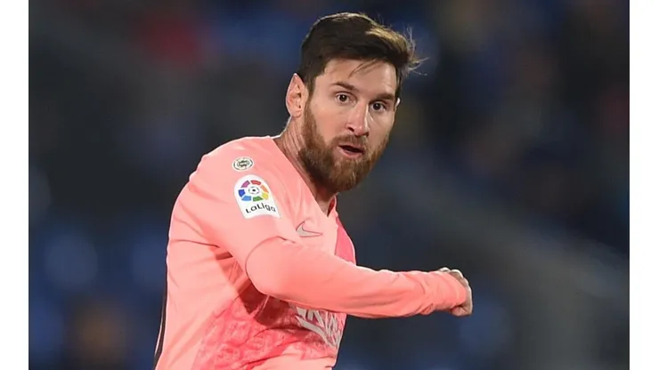 Televisa bromeó con Messi.