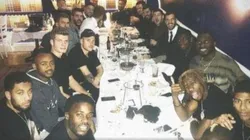 Polémica: investigan un jugador de la Premier League por un supuesto saludo nazi en una foto