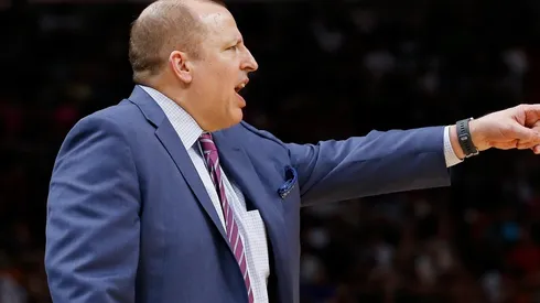 Los Timberwolves echan a Tom Thibodeau a pesar de vencer a los Lakers