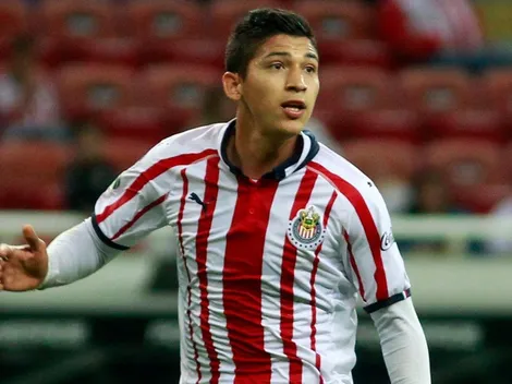 Para toda la alegría de Rayados: Ángel Zaldívar ya posa con la camiseta del equipo