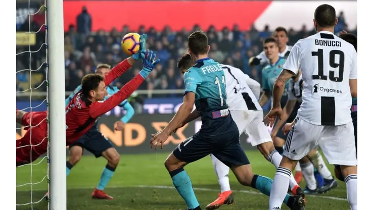 OLFATO DE GOLEADOR. Cristiano Ronaldo anotó de cabeza el empate (Foto: Getty).