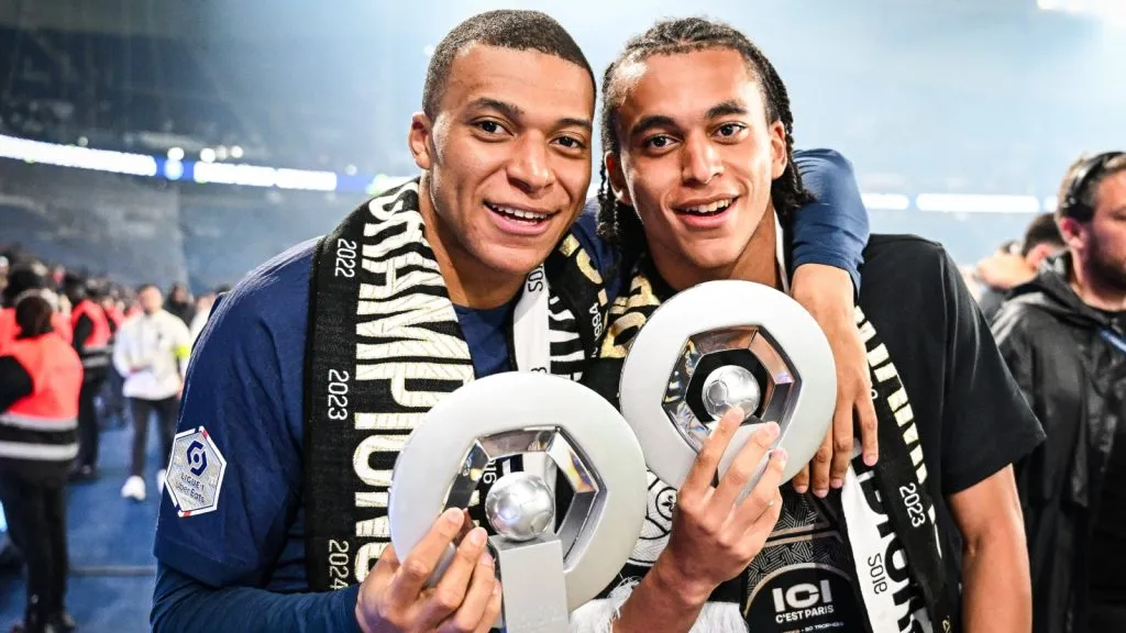 El futuro de Ethan Mbappé casi termina en una renovación de Kylian en PSG: IMAGO