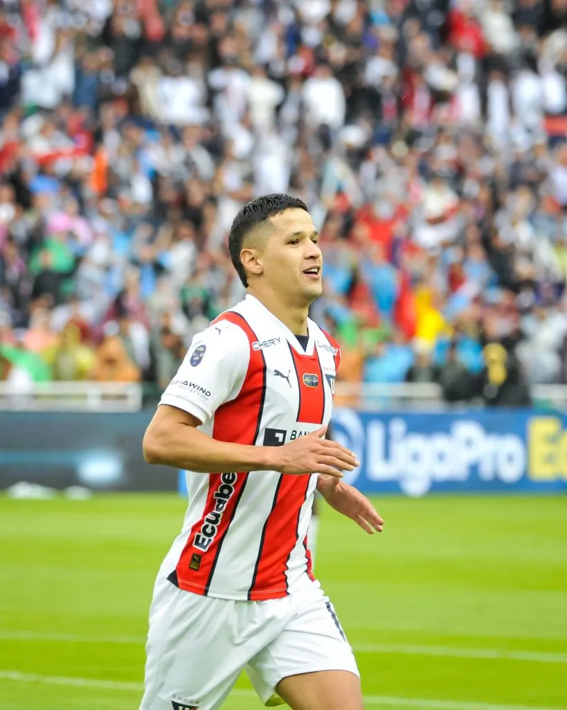 Álex Arce es el goleador de la LigaPro con 28 goles. (Foto: @LDU_Oficial)