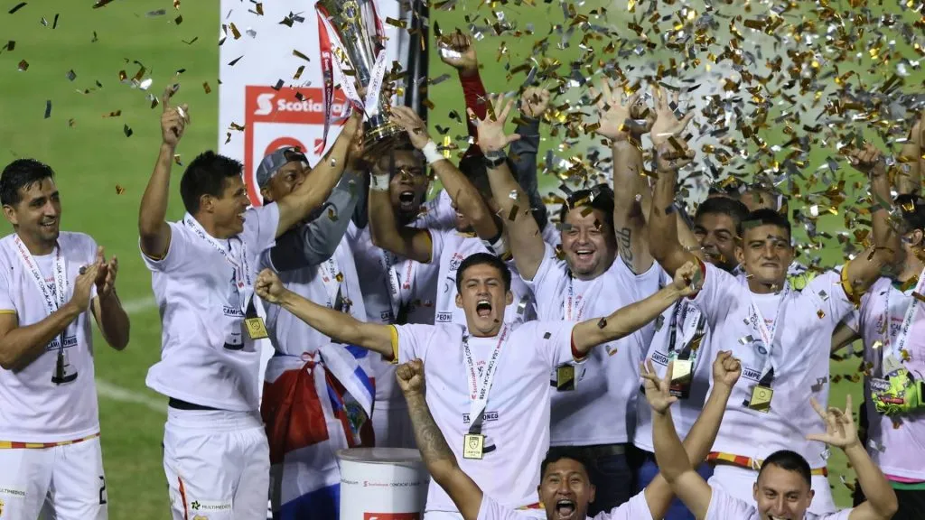 Uno de los grandes de Costa Rica, que pudo ganar una Liga Concacaf (Getty Images)