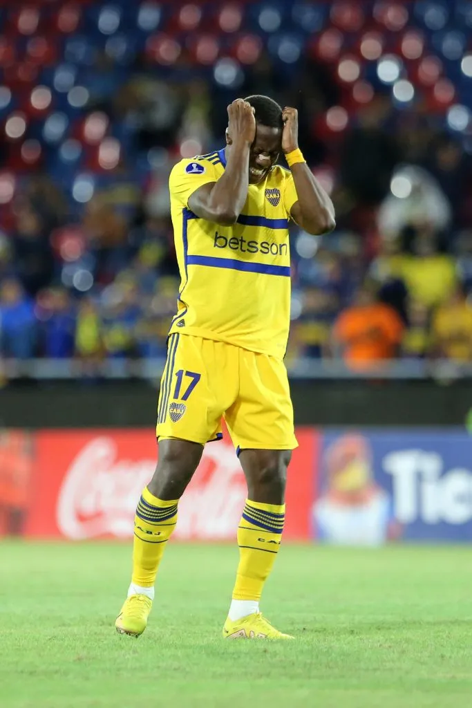 Luis Advíncula jugando en Boca Juniors. (Foto: Getty).