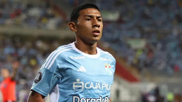 Maxloren Castro es seguido de cerca por equipos europeos.
