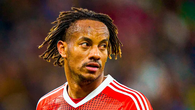 André Carrillo.