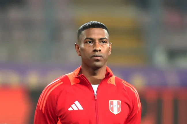 Miguel Araujo viene siendo titular en la selección peruana. (Foto: Imago)