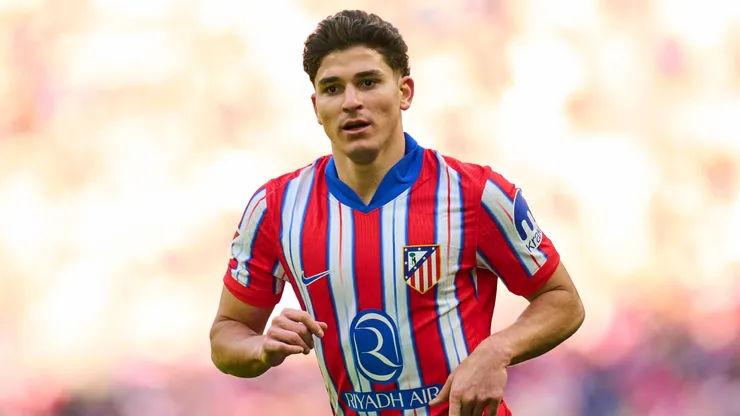 Julián Álvarez desvela el mensaje de Simeone que marcó su final en Manchester City.
