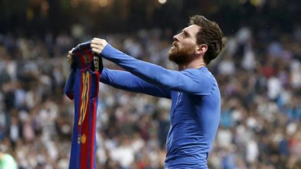 Motivos comerciales como legales de LaLiga evitan que se pueda retirar la 10 de Messi: IMAGO