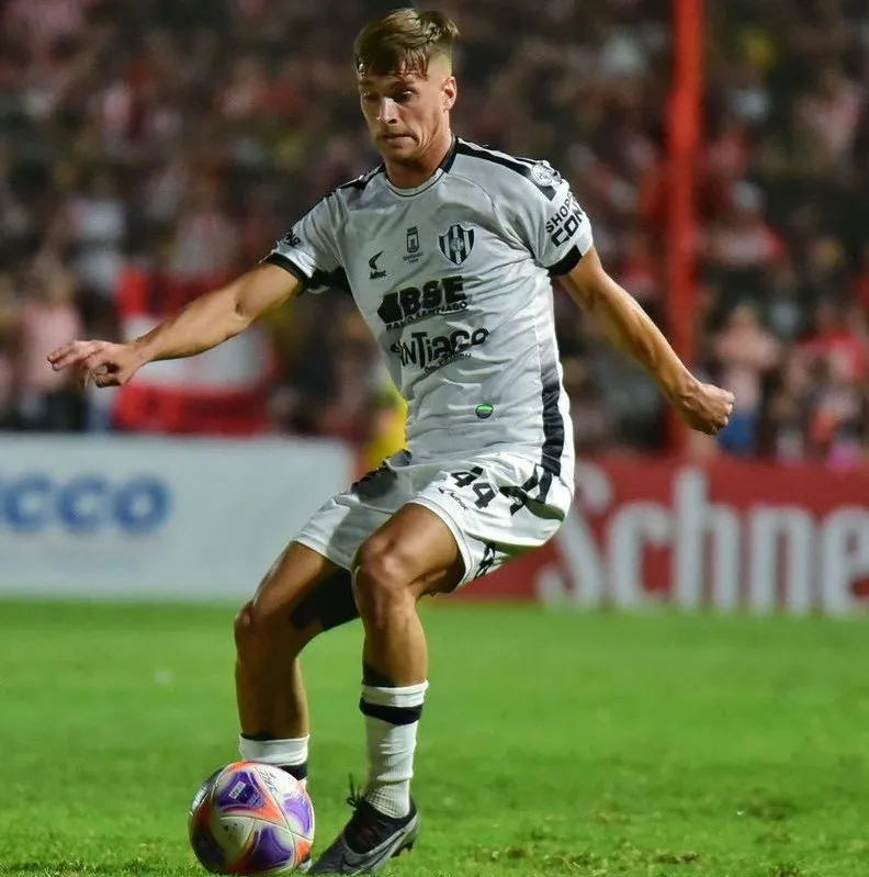 Bruno Farioli jugando en Central Córdoba. (Foto: AFA).
