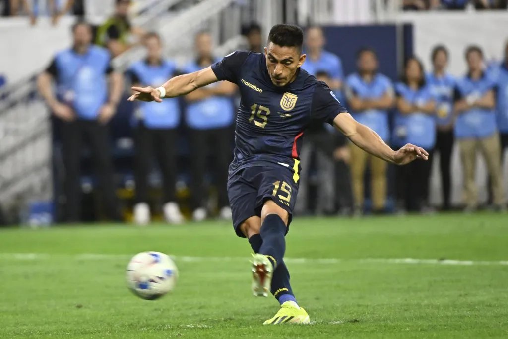 Ángel Mena se retiró en la Selección de Ecuador. (Foto: Imago)
