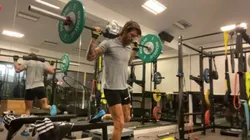 ¿Cómo es el entrenamiento físico de los jugadores de fútbol profesional?