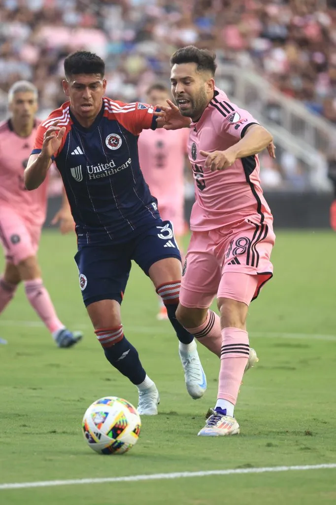 Xavier Arreaga jugó en New England Revolution como último equipo. (Foto: GettyImages)