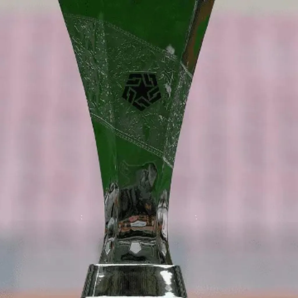 El trofeo de la Liga 1 que se entregaría este 2025. (Foto: Liga 1).