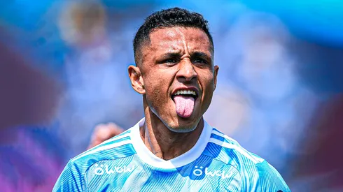 Yoshimar Yotún festejando un gol con Sporting Cristal.
