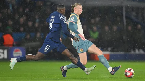 Pacho partidazo contra Haaland en Champions League