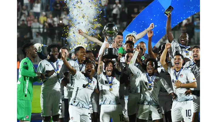 Liga de Quito podría tener de regreso a dos de sus campeones del 2023.