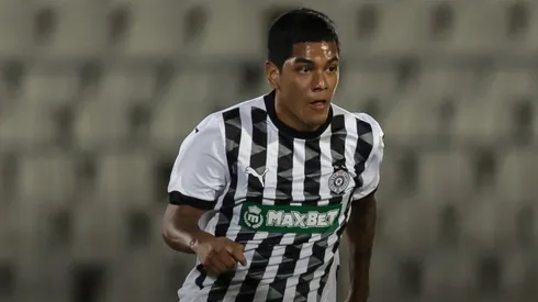 Joao Grimaldo regresó con una gran jugada junto al Partizán