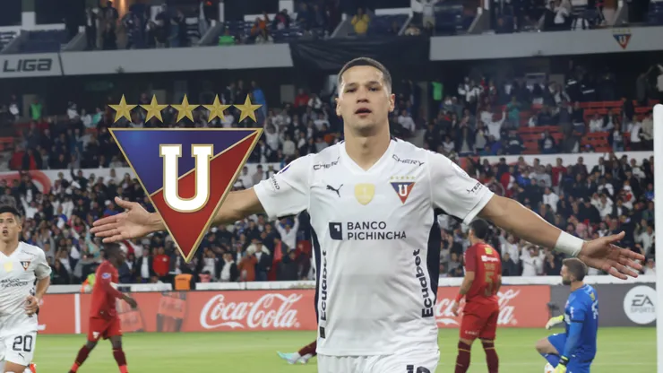 Liga de Quito recibió dos ofertas más por el delantero paraguayo Álex Arce.